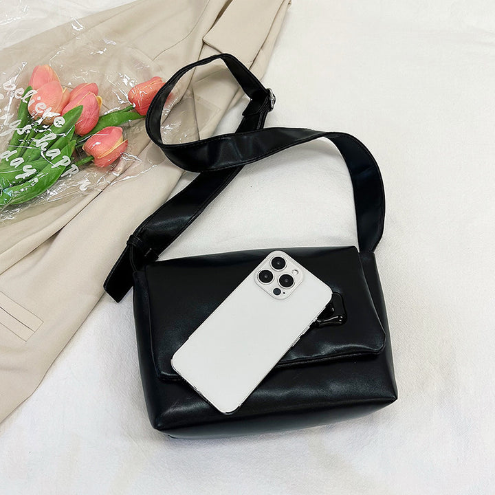 Sleek Crossbody Messenger Bag