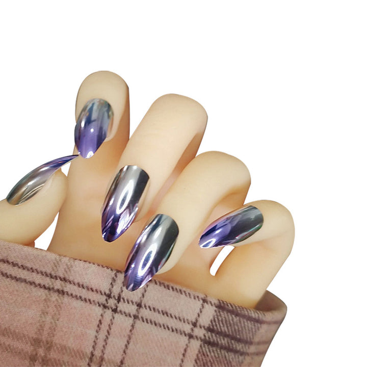 Creative artificial nails in modern gradient design Kalsten