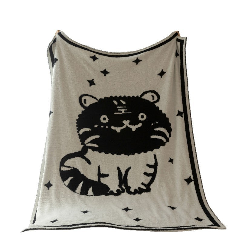 Cozy Decorative Patterned Blanket
