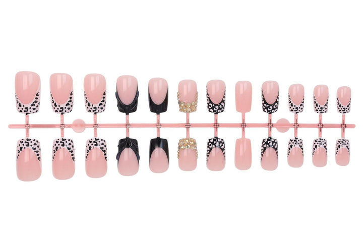 Artificial nails with luxurious 3D decorations and glamorous accents Kalsten