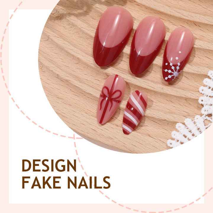 Art nail set with festive design, charming decorations, and glitter accents Kalsten