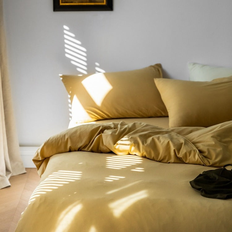 Minimalistic duvet cover set made of skin-friendly cotton blend with soft fiber filling