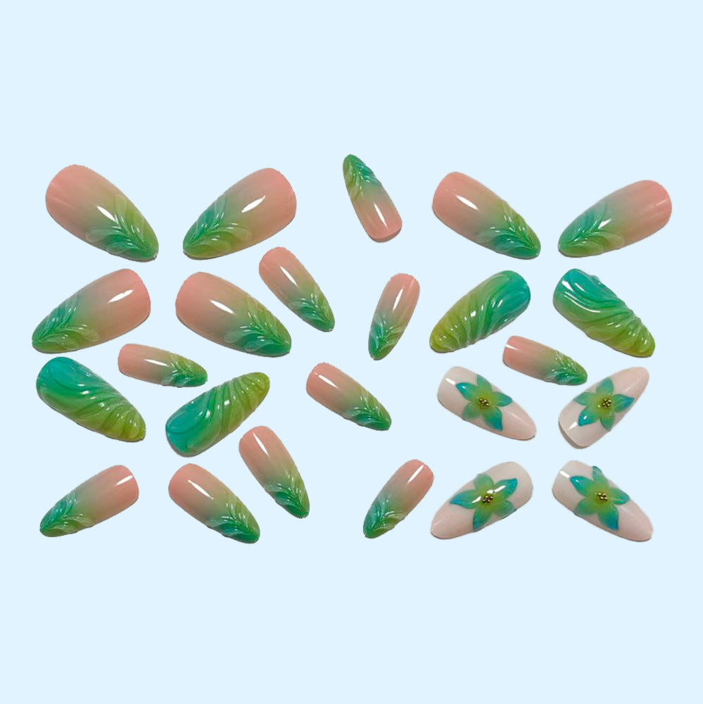 Artificial nails with playful floral design Kalsten