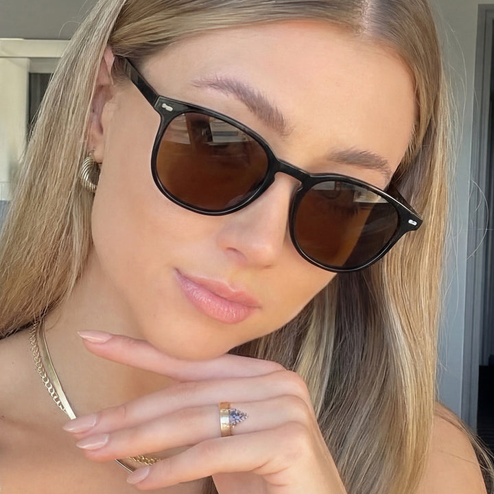 Ladies fashionable sunglasses with robust plastic frame and high-quality UV protection Kalsten