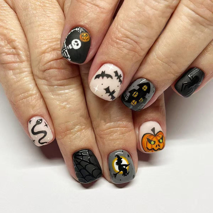Artificial nail set with Halloween motifs and creepy designs Kalsten
