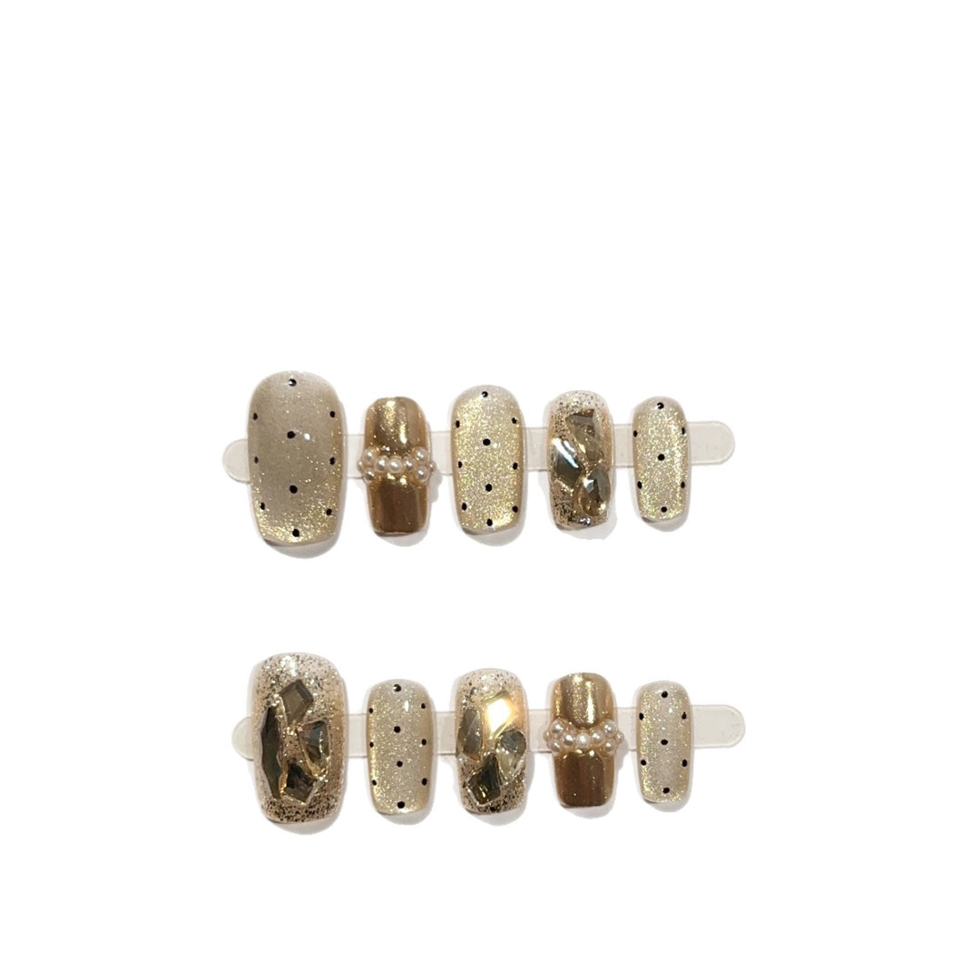Luxurious Decorative Press-On Nail Set