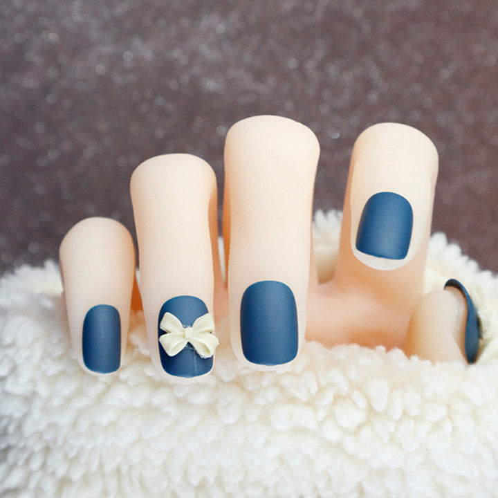 Stylish Decorative Press-On Nail Set Kalsten