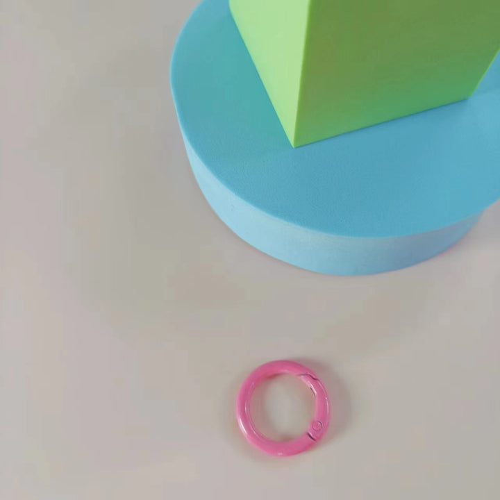 Versatile Clip-On Keyring Kalsten