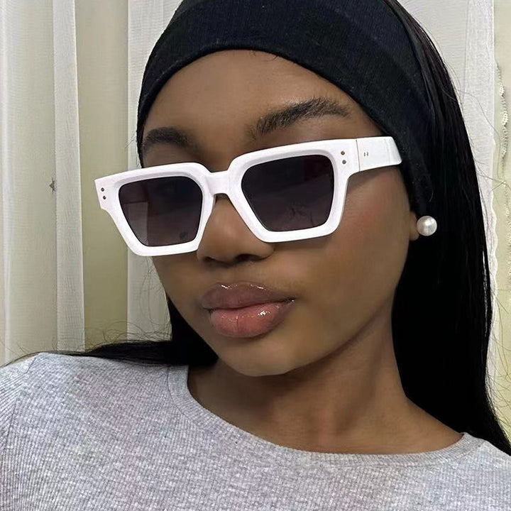 Women's trendy sunglasses in elegant oversized design Kalsten