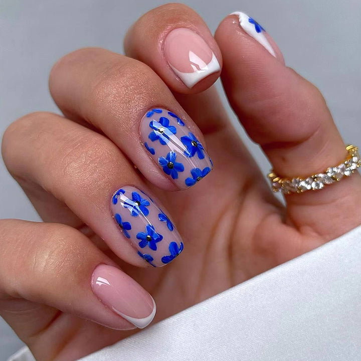 Exquisite nail design with floral accents Kalsten