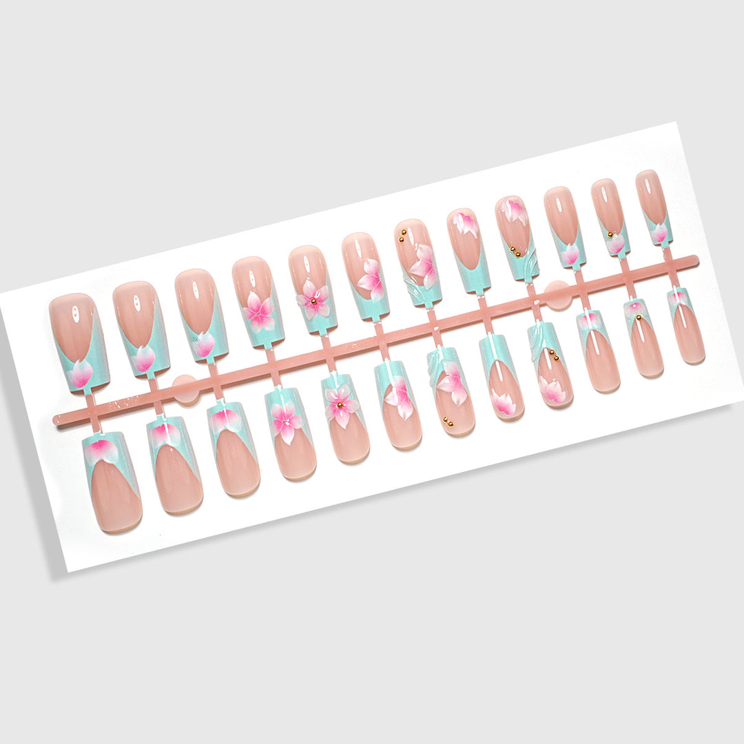Floral Decorative Press-On Nail Set
