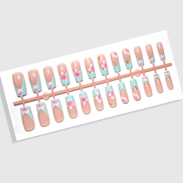 Floral Decorative Press-On Nail Set
