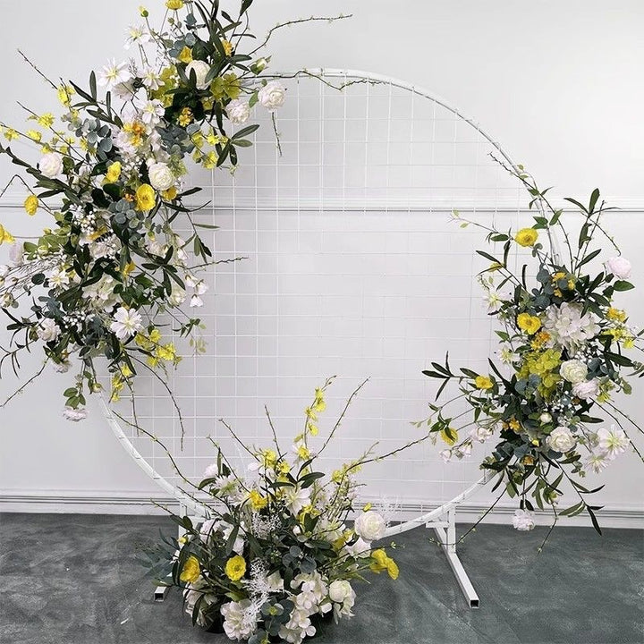 Autumn-Themed Decorative Floral Garland