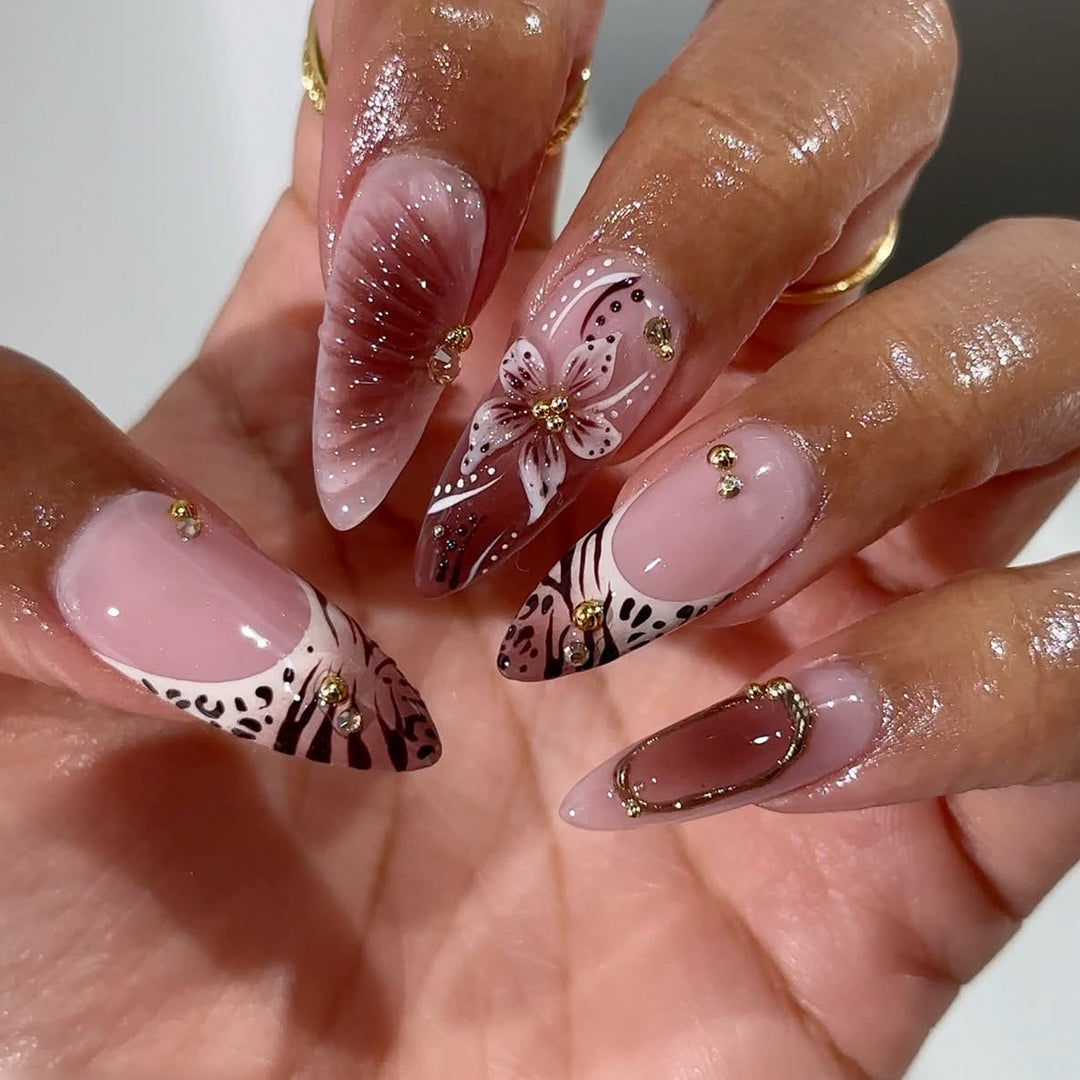Artistic Stiletto Press-On Nail Set