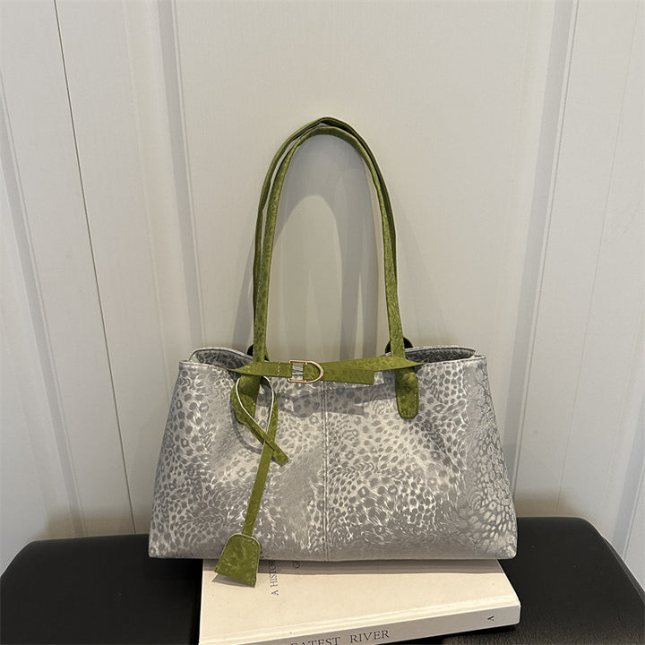 Stylish Cheetah Print Handbag