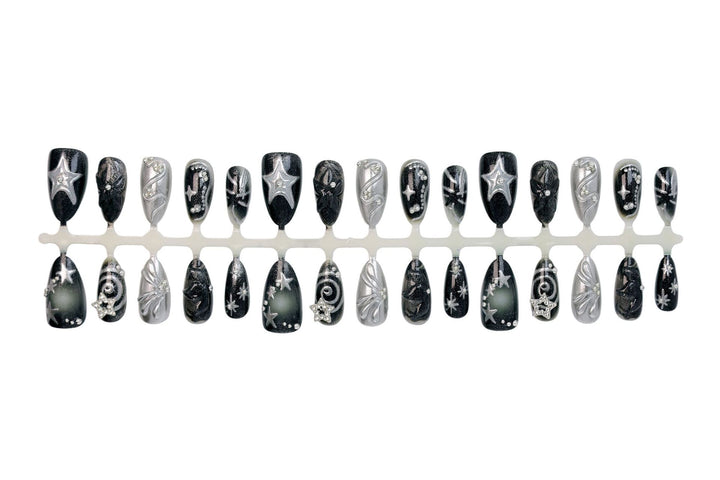 Stylish metallic decorated artificial nails Kalsten