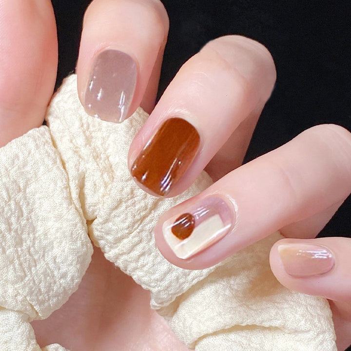 Artful nail art with unique design elements Kalsten