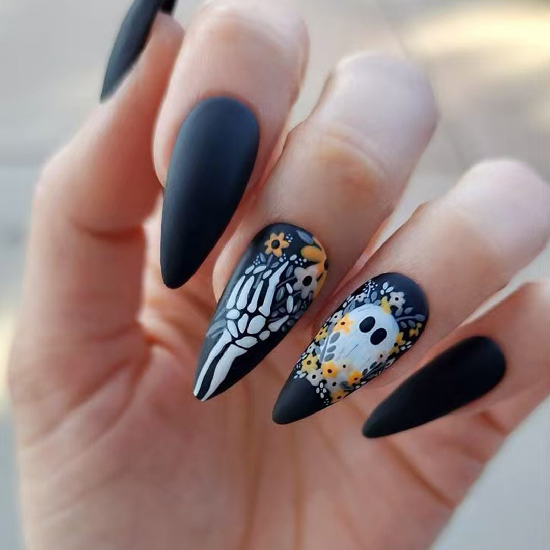 Artistic Nail Art Kalsten