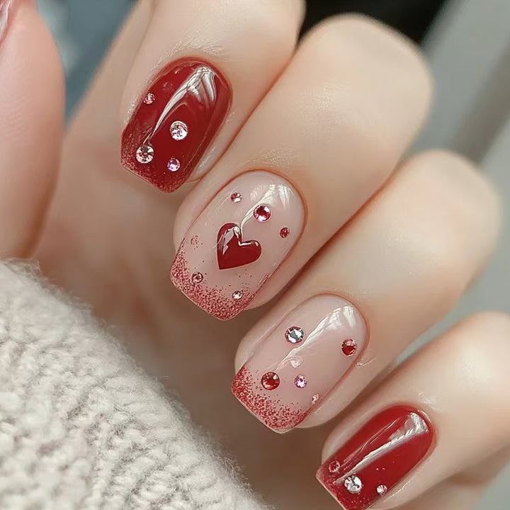 Glamorous Heart-Accent Press-On Nails Kalsten