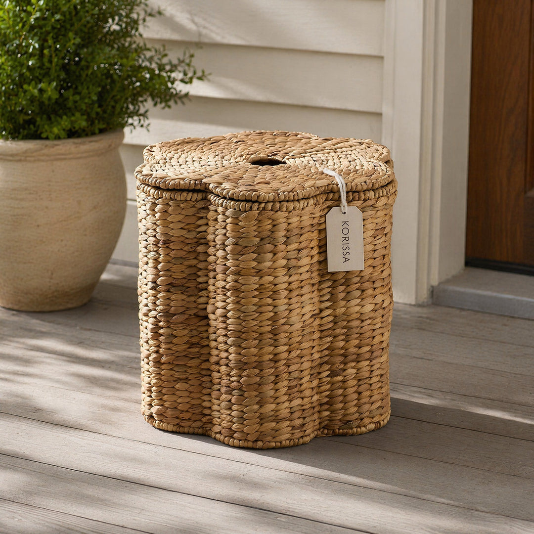 Chair made of braided natural material Kalsten
