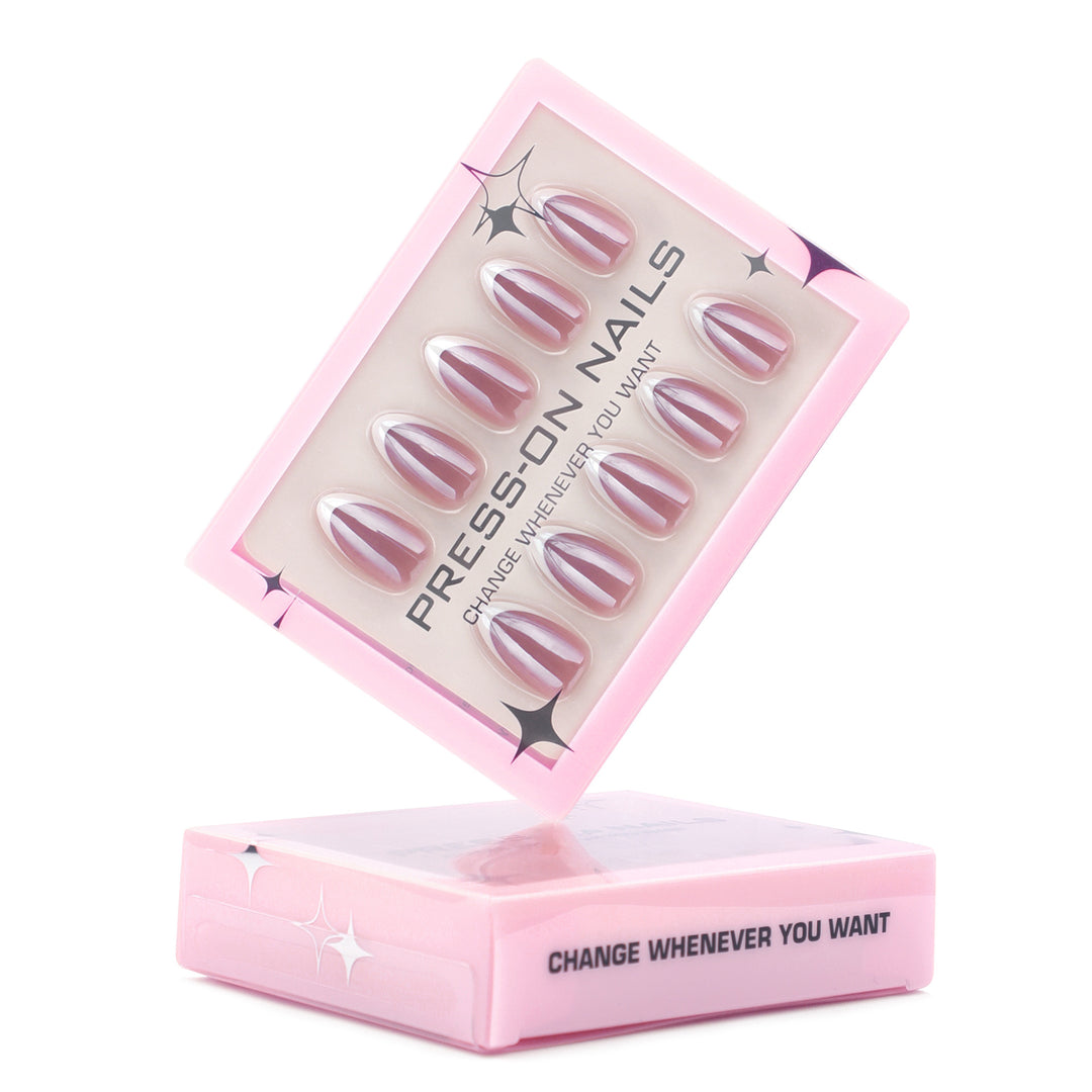 Artificial nail extensions in an elegant design Kalsten