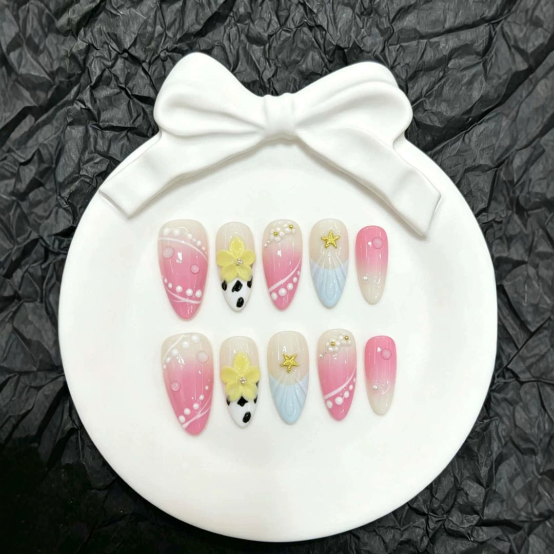 Artistic Fashion Press-On Nail Art Set