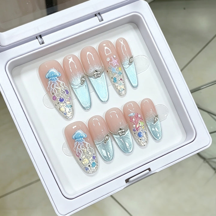 Decorative Press-on Nail Set Kalsten