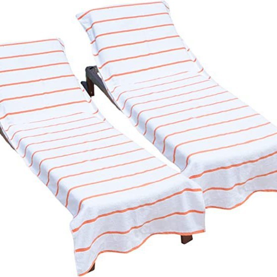 Sporty towel with creative striped pattern Kalsten