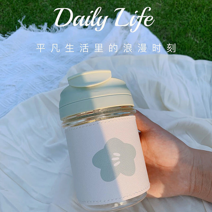 Ladies Insulated Drinking Bottle with Innovative Silicone Lid and Elegant Design Kalsten