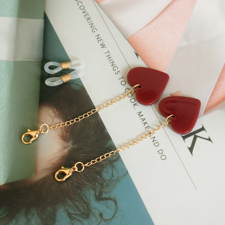 Heart-Shaped Dangle Earrings with Gold Chain Kalsten