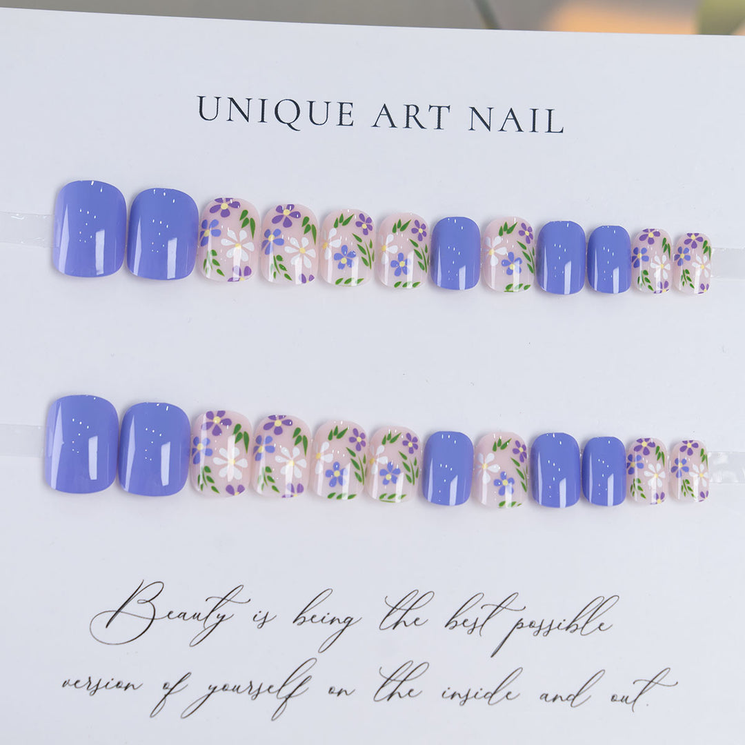 Floral Press-On Nail Art