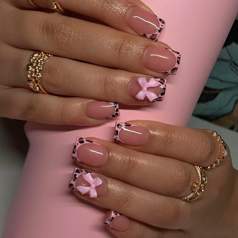 Shiny and creative nail art Kalsten
