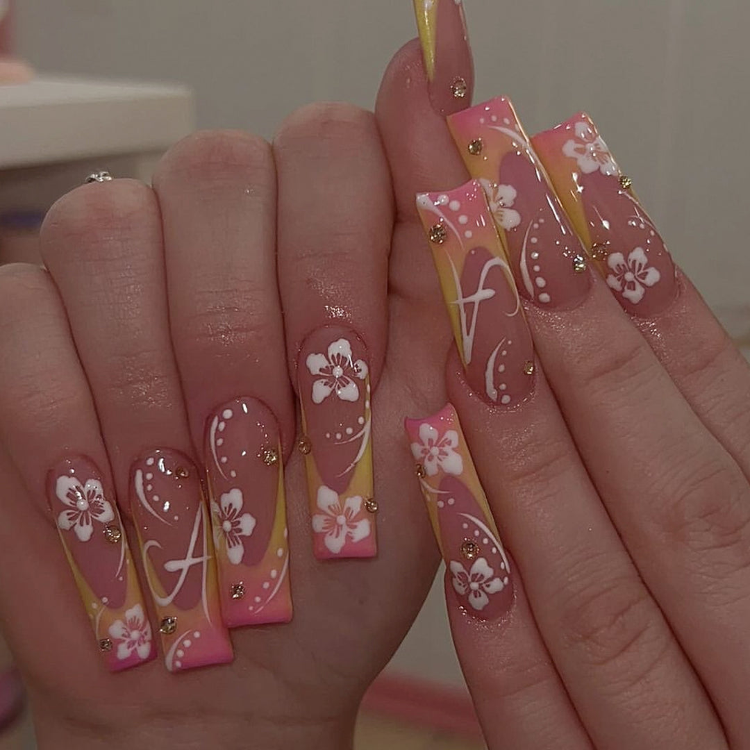 Floral-Themed Acrylic Nail Art Extensions Kalsten