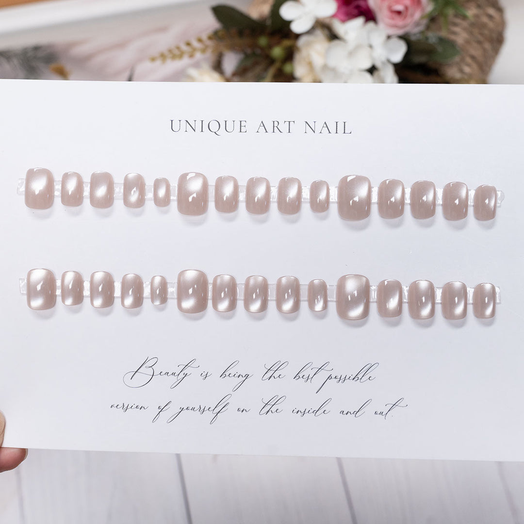 Elegant Press-On Nail Art Set
