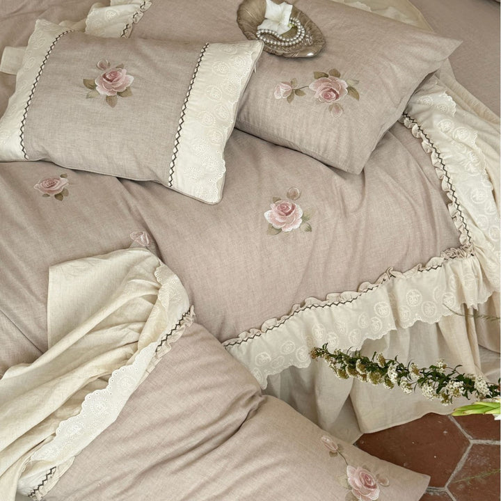 Romantic ruffled bedding set made of cotton-linen with rose embroidery and bed skirt
