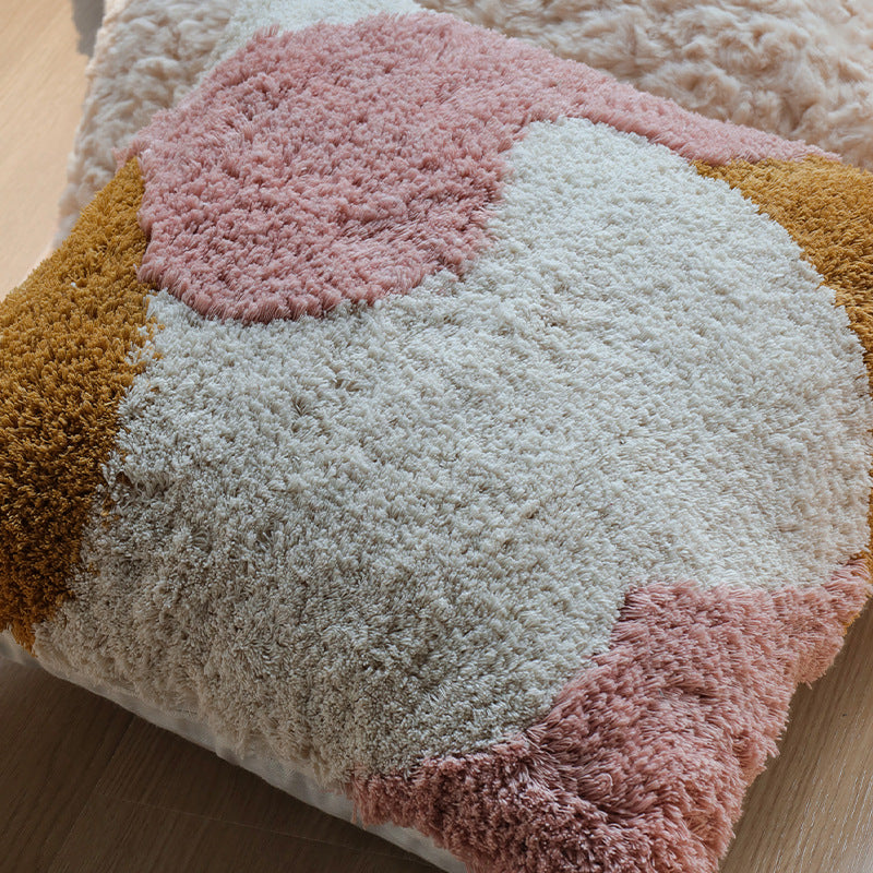 Square cushion cover made of extra-long plush faux fur with a relief wave texture Kalsten