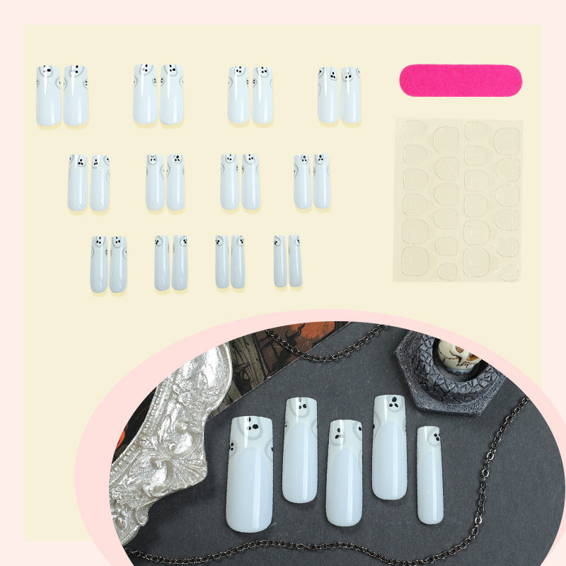 Ghost-Themed Press-On Nail Art Kalsten