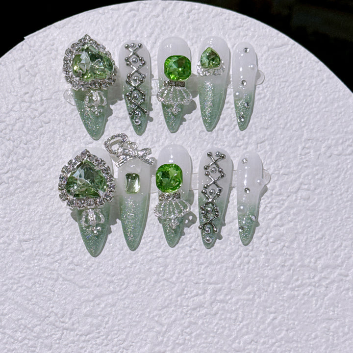 Glamorous Nail Art Extensions