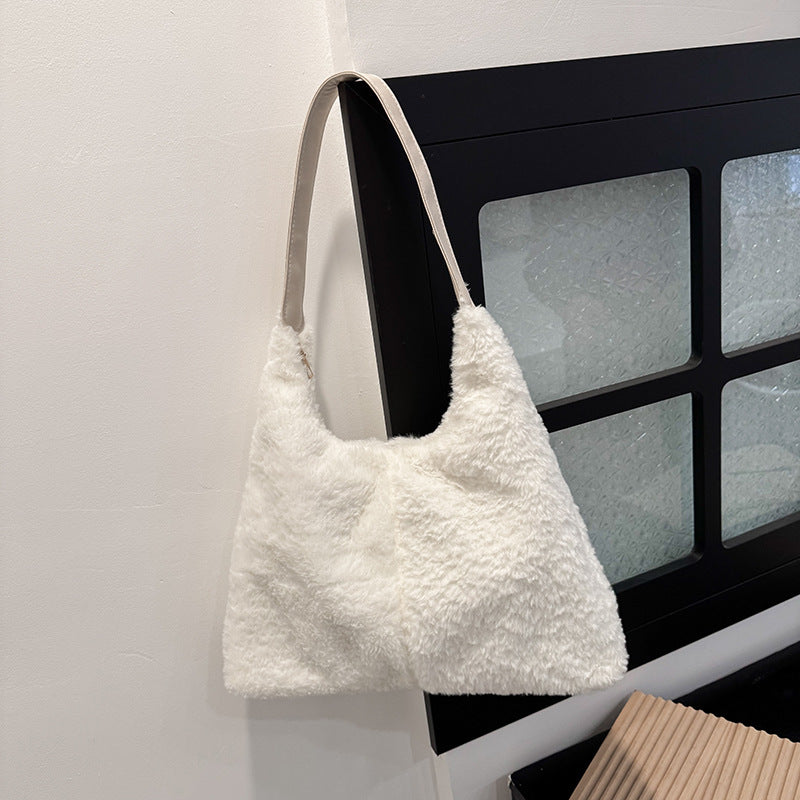 Luxurious Faux Fur Slouchy Shoulder Bag