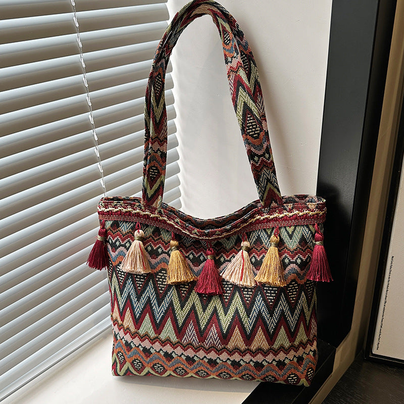 Geometric Patterned Decorative Tote Bag