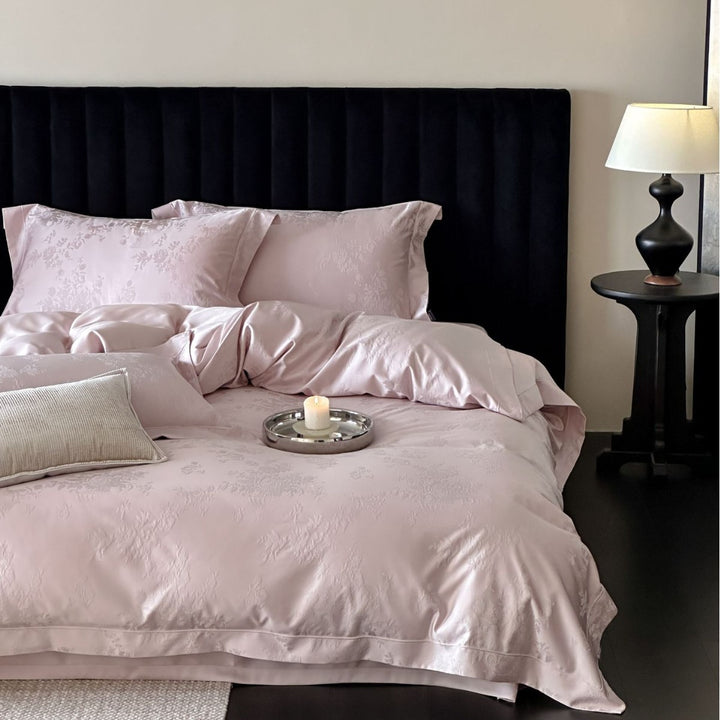 Reversible cotton satin bedding set with fine structure and hotel closure