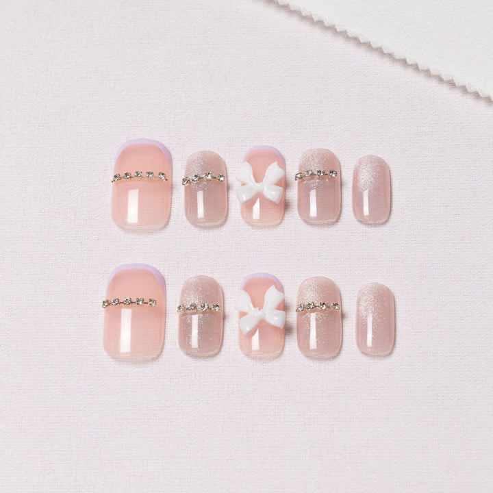 Glamorous Decorative Press-On Nail Set