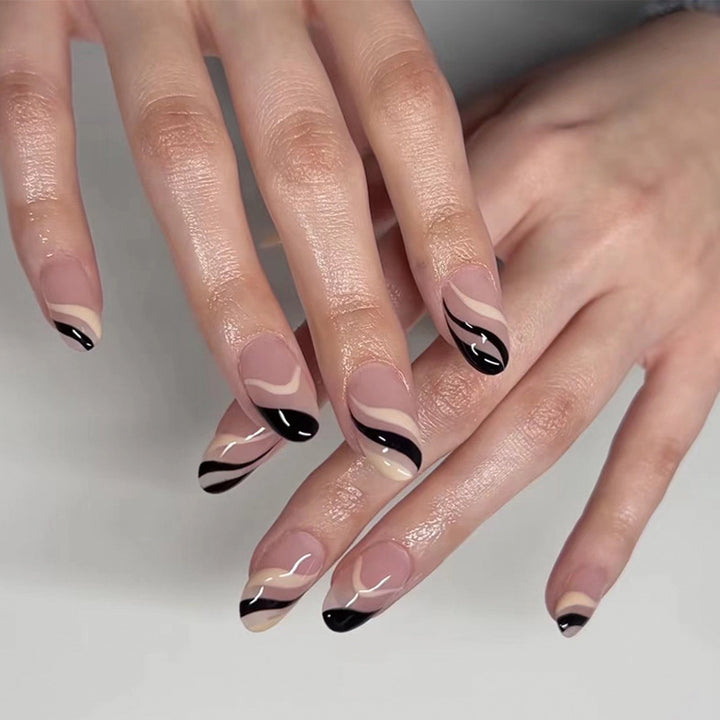 Artful Nail Art with Elegant Wave Design Kalsten