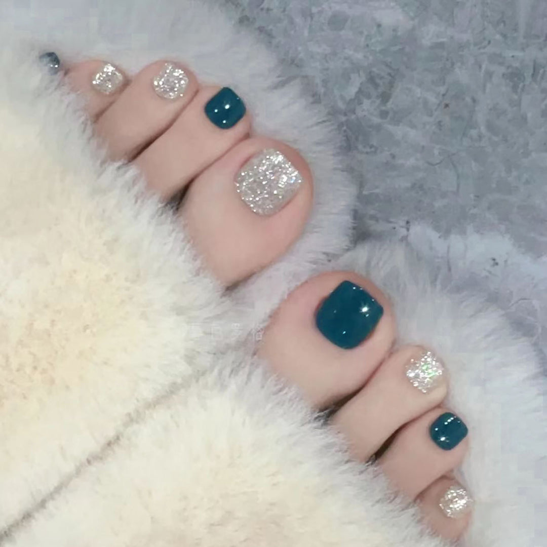Sparkling Glitter Pedicure