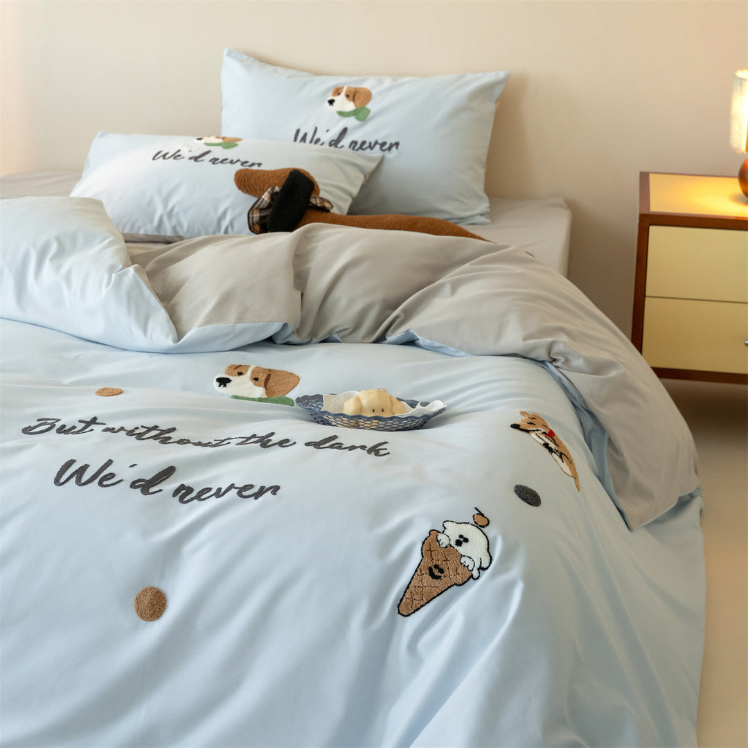 Reversible cotton bedding set with fine Christmas embroidery and satin finish reverse side