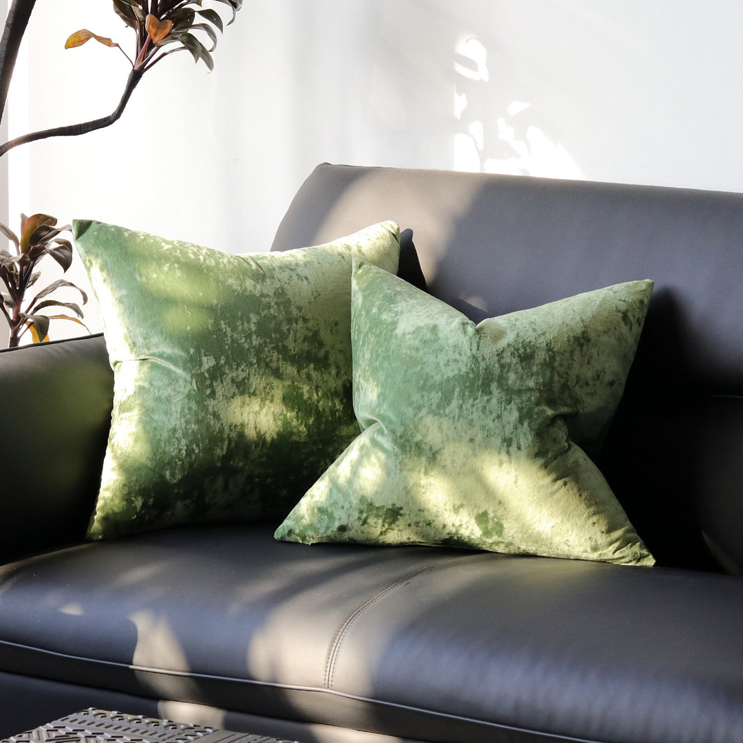 Luxurious Crushed Velvet Square Cushion Cover with Plush Faux-Fur Texture and Invisible Zip