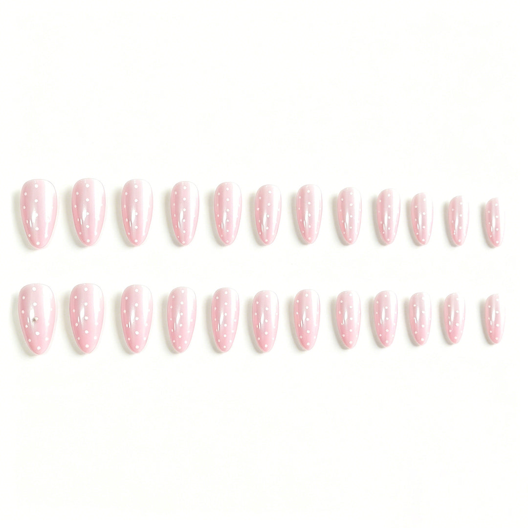 Elegant Almond-Shaped Nail Enhancements Kalsten