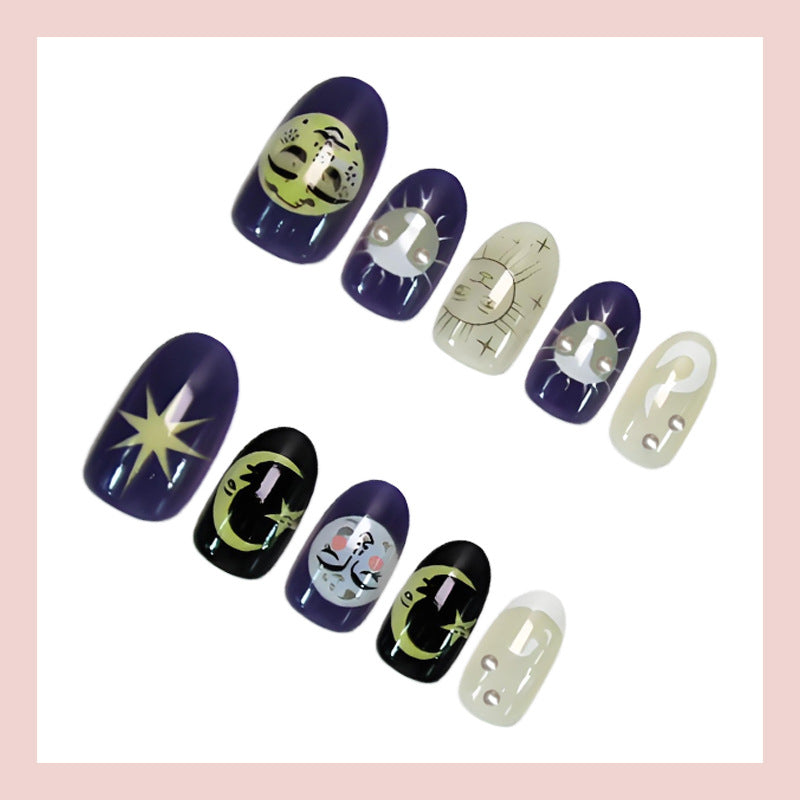 Artificial nail set with heavenly motifs and glamorous details Kalsten