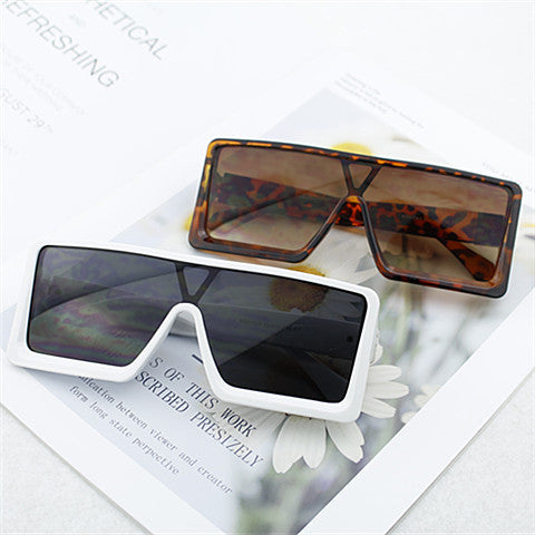 Women's Oversized Sunglasses in Avant-Garde Design Kalsten