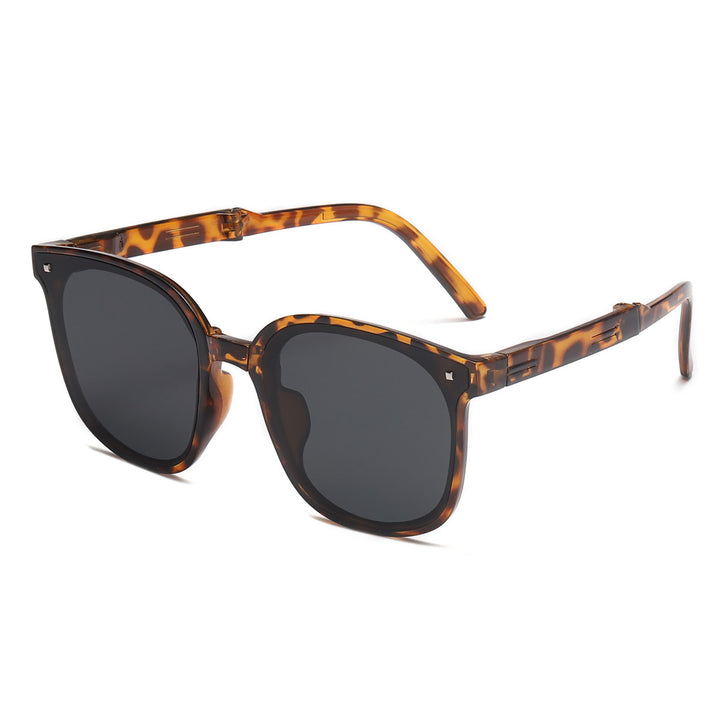 Ladies sunglasses in an elegant and modern design Kalsten